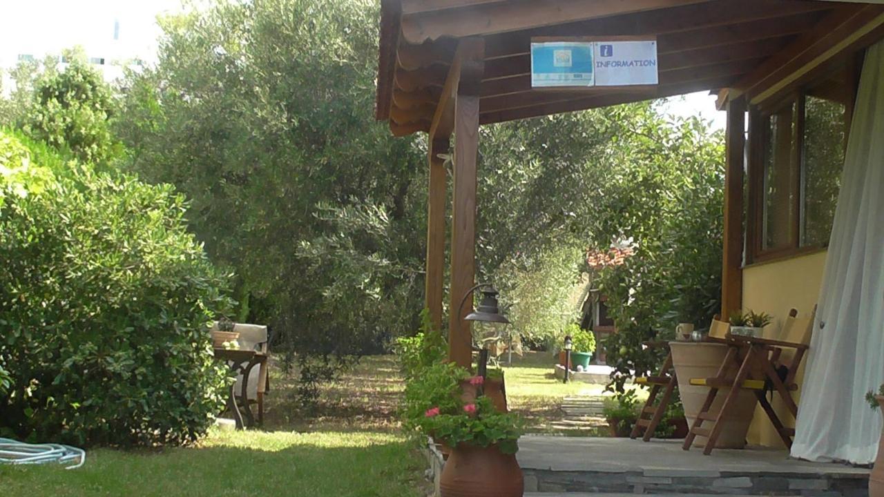 Studios Tripiti Неа Рода Екстериор снимка
